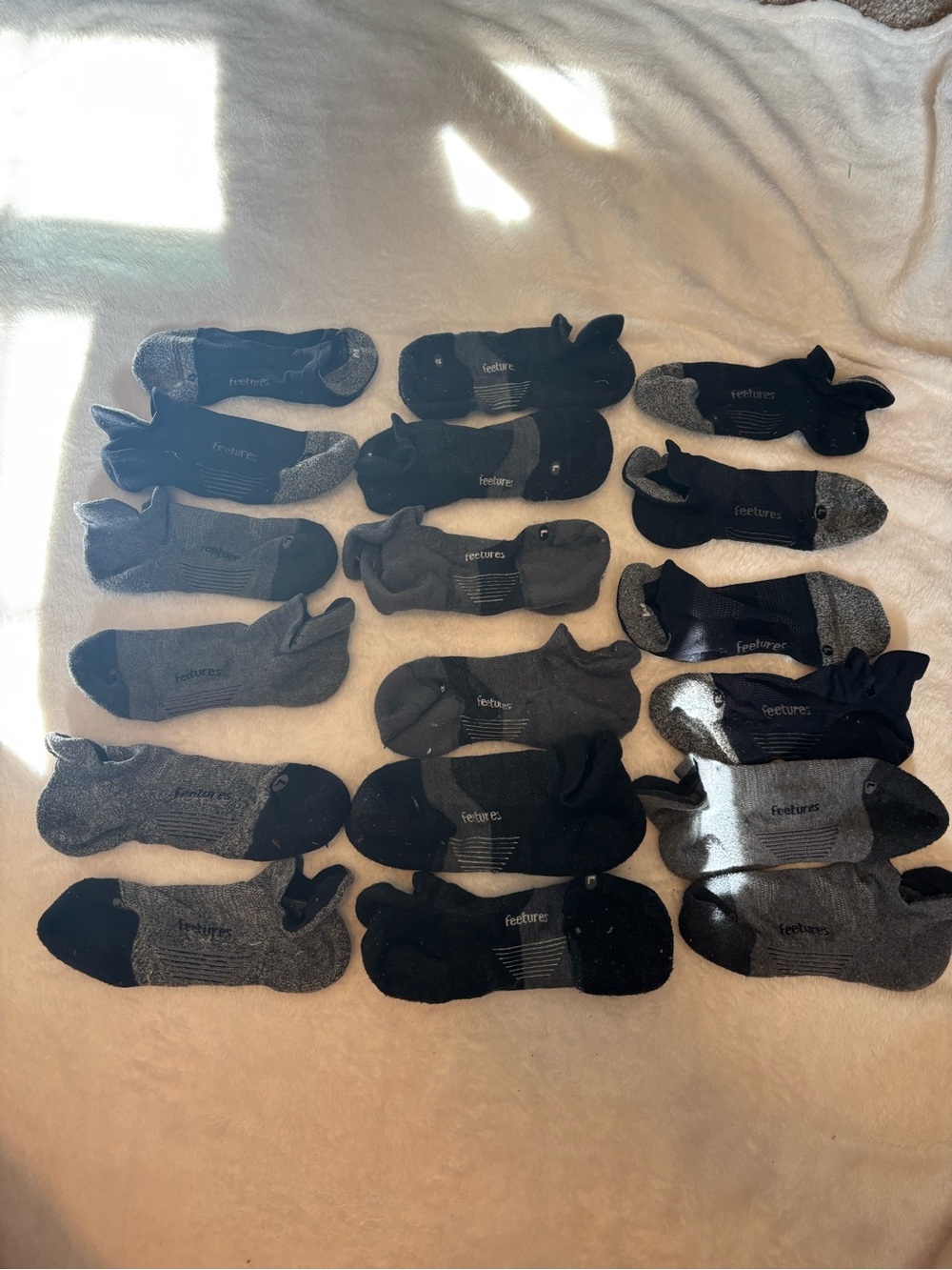 Feetures Black & Grey Socks (9 Pairs)